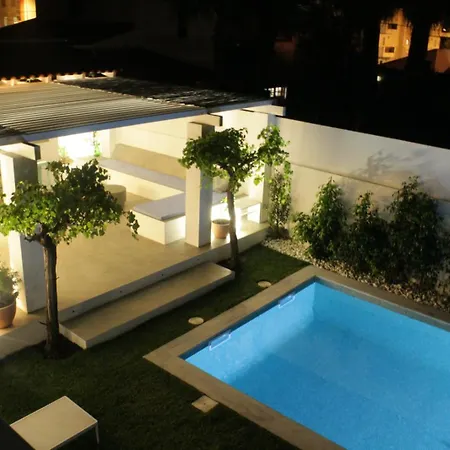 Algarve House With Heated Pool And Jacuzzi Vila Albufeira