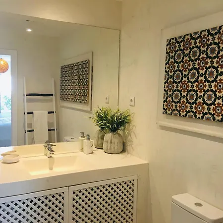 Algarve House With Heated Pool And Jacuzzi 알부페이라