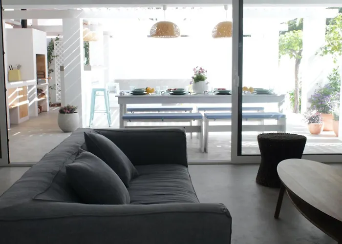 Algarve House With Heated Pool And Jacuzzi 阿尔布费拉