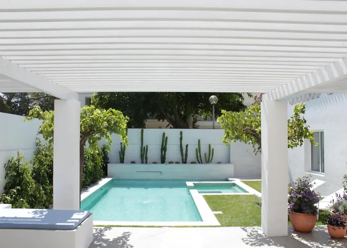 别墅 Algarve House With Heated Pool And Jacuzzi 阿尔布费拉