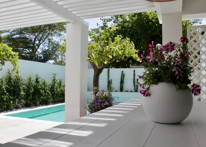 别墅 Algarve House With Heated Pool And Jacuzzi 阿尔布费拉